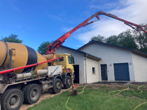 camion toupie avec grue